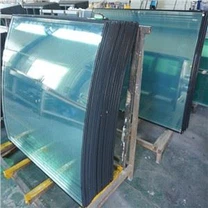 Ukrivljeno steklo za hladilnik